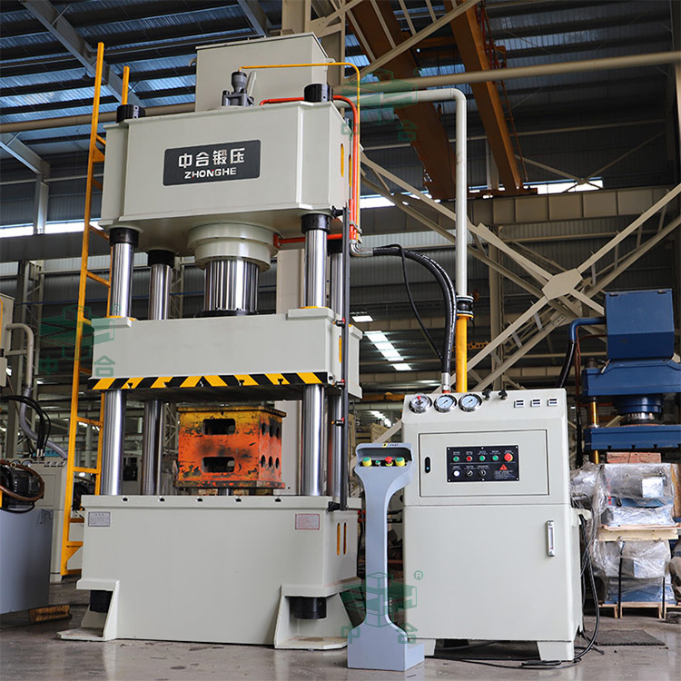 315噸金屬成型液壓機車間實拍.jpg 315噸金屬成型液壓機車間實拍.jpg