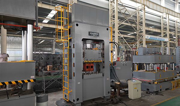 中合鍛壓，框架式液壓機廠家，品質(zhì)保證