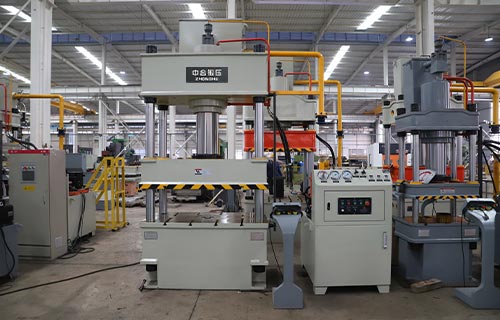 200噸液壓機(jī)哪家好？滕州液壓機(jī)哪個(gè)廠家好？