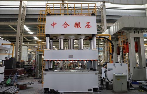1000噸三梁四柱液壓機（特點、參數、應用）