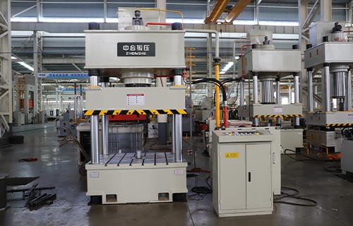 315噸四柱液壓機：高效生產與質量保障的利器