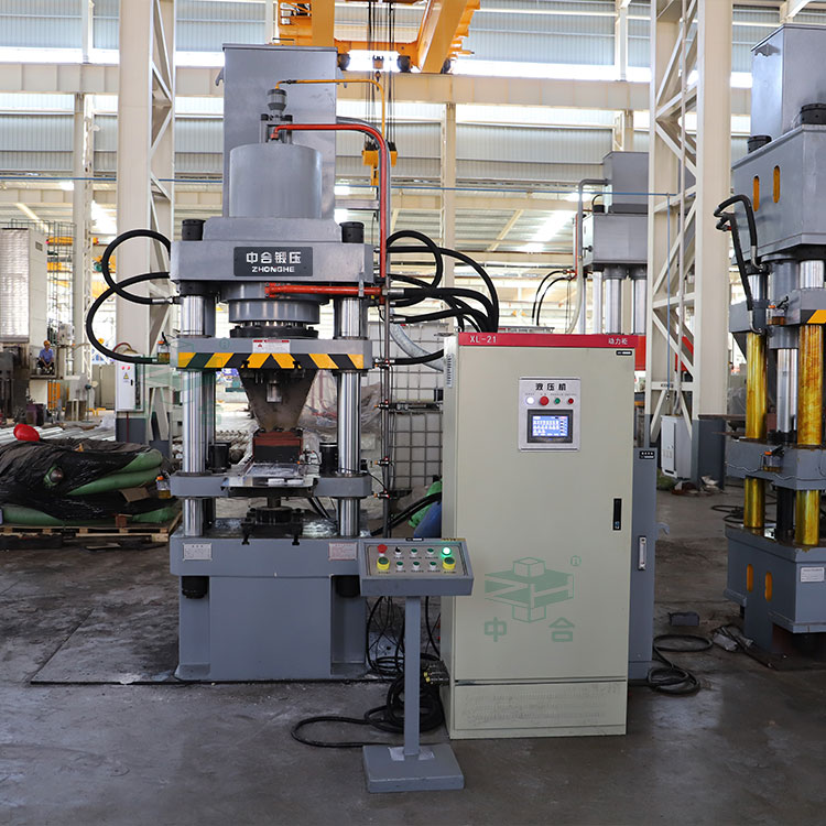 315噸四柱液壓機.jpg 315噸四柱液壓機.jpg