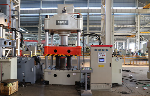 滕州液壓機生產廠家-伺服315噸四柱液壓機設備定制