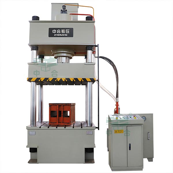 四柱液壓機.jpg 四柱液壓機.jpg