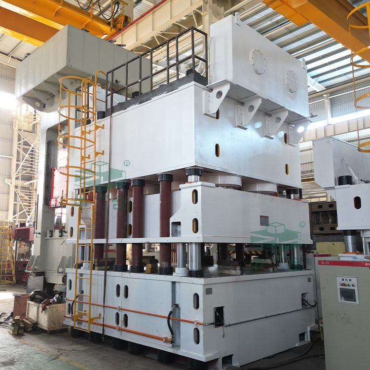 壓濾機濾板成型液壓機車間實物.jpg 壓濾機濾板成型液壓機車間實物.jpg