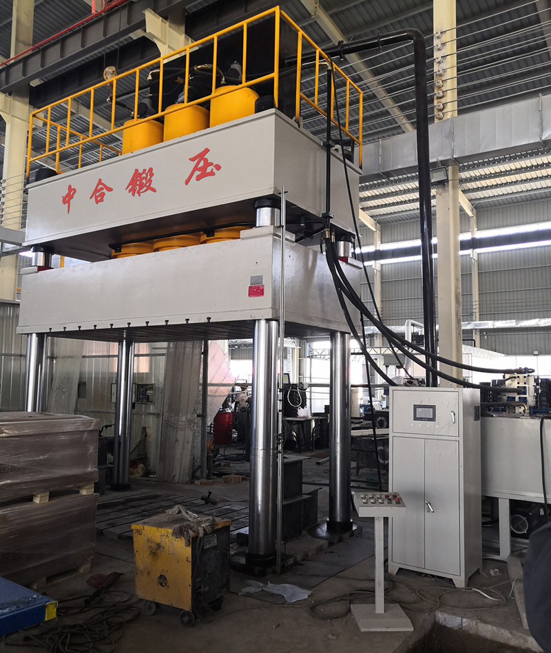 3000噸玻璃鋼冷卻塔風(fēng)筒成型液壓機