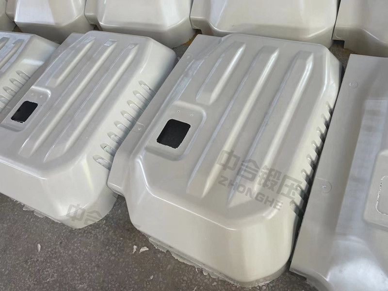 復合材料成型油壓機_1500噸汽車覆蓋件模壓機設備_伺服油壓機(圖4) 復合材料成型油壓機_1500噸汽車覆蓋件模壓機設備_伺服油壓機(圖4)