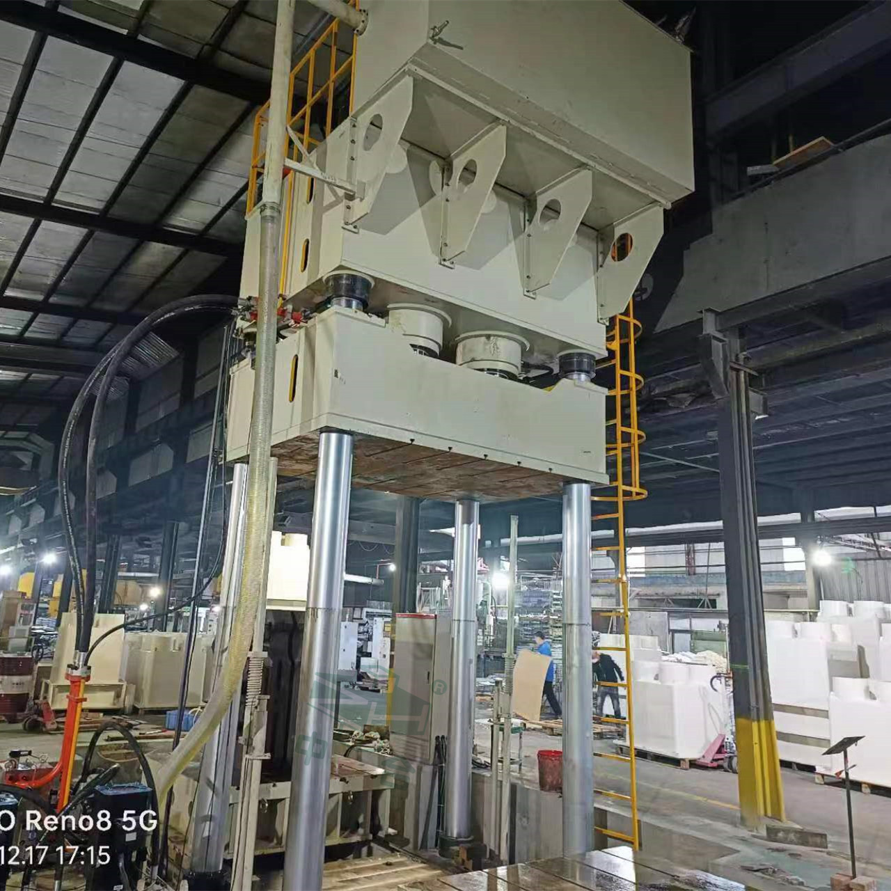 1500噸液壓機_復合材料成型油壓機客戶使用反饋(圖2) 1500噸液壓機_復合材料成型油壓機客戶使用反饋(圖2)