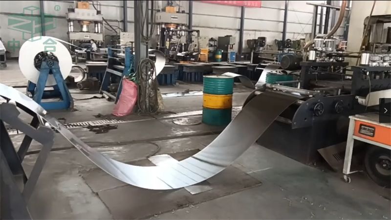 630噸地溝蓋板成型液壓機(jī)-不銹鋼地溝蓋板生產(chǎn)線(xiàn)(圖2)